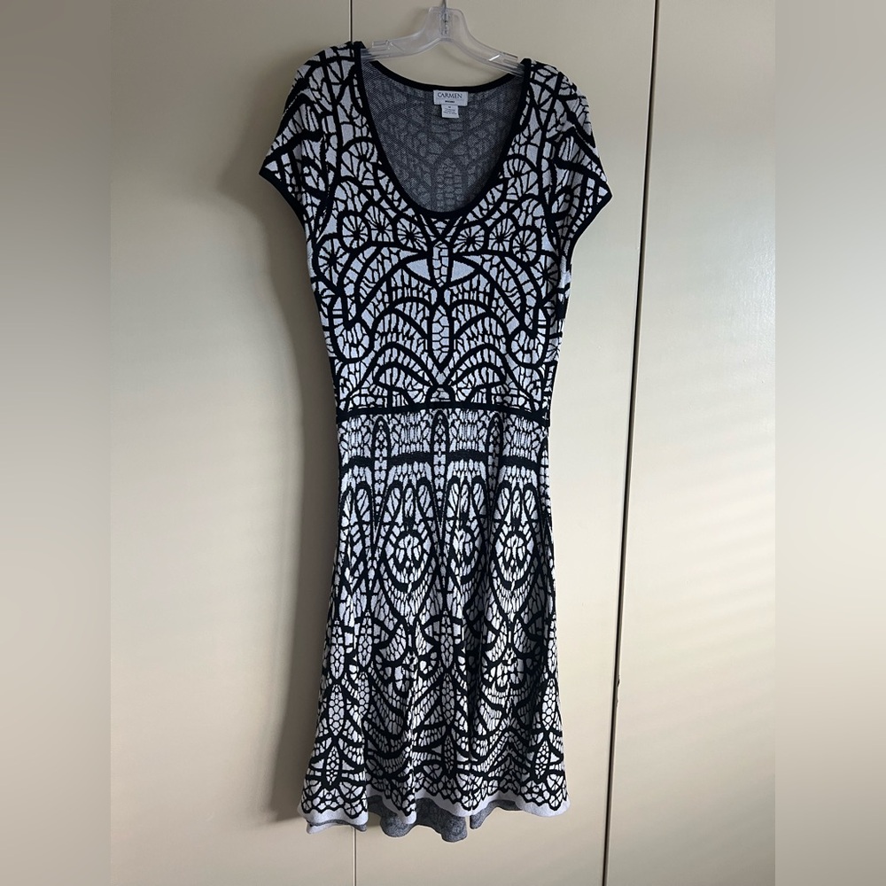 Carmen Marc Valvo Black and White Patterned Knit Dress